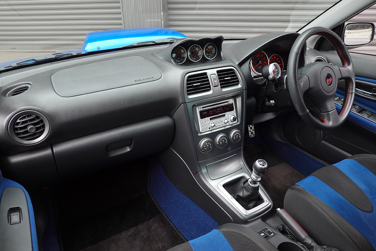 
								2004 SUBARU IMPREZA WRX STI – 76,000 km – Japan full									