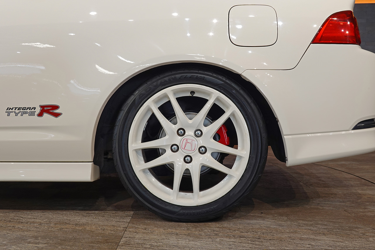 
2005 Honda Integra Type-R DC5 full									