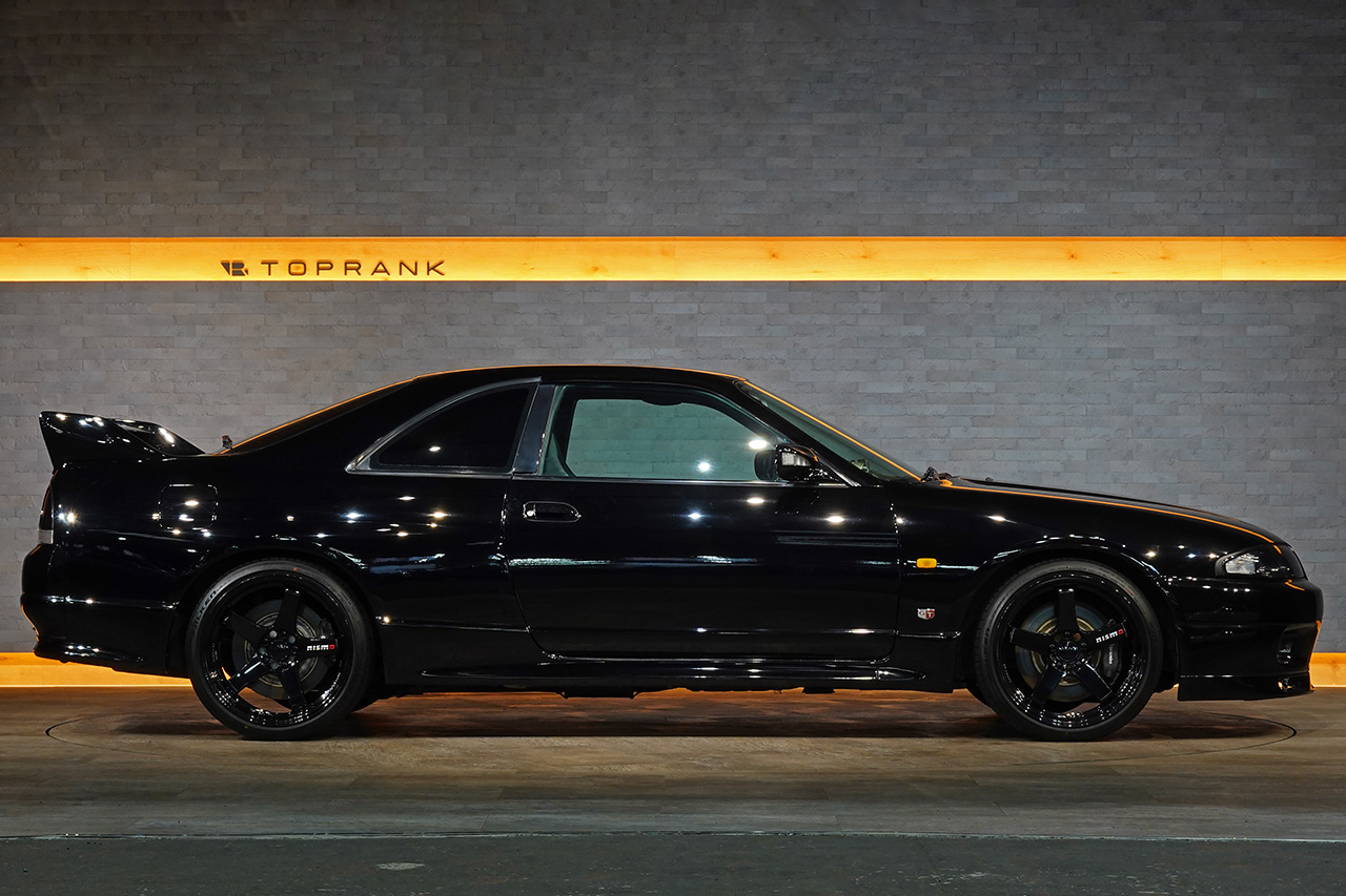 
								1995 Nissan Skyline R33 GT-R full									