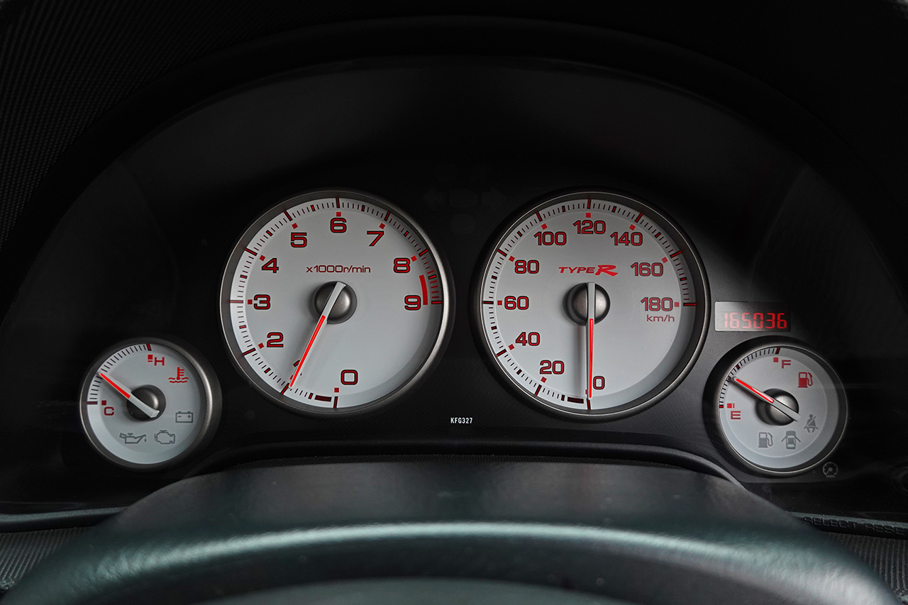 
2005 Honda Integra Type-R DC5 full									