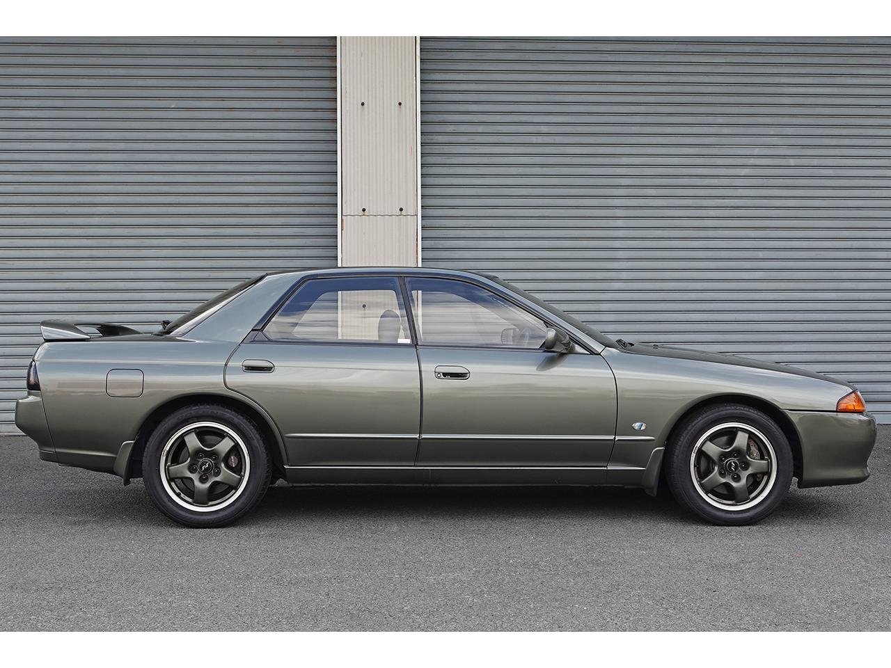 
								1992 NISSAN SKYLINE R32 Autech Version full									