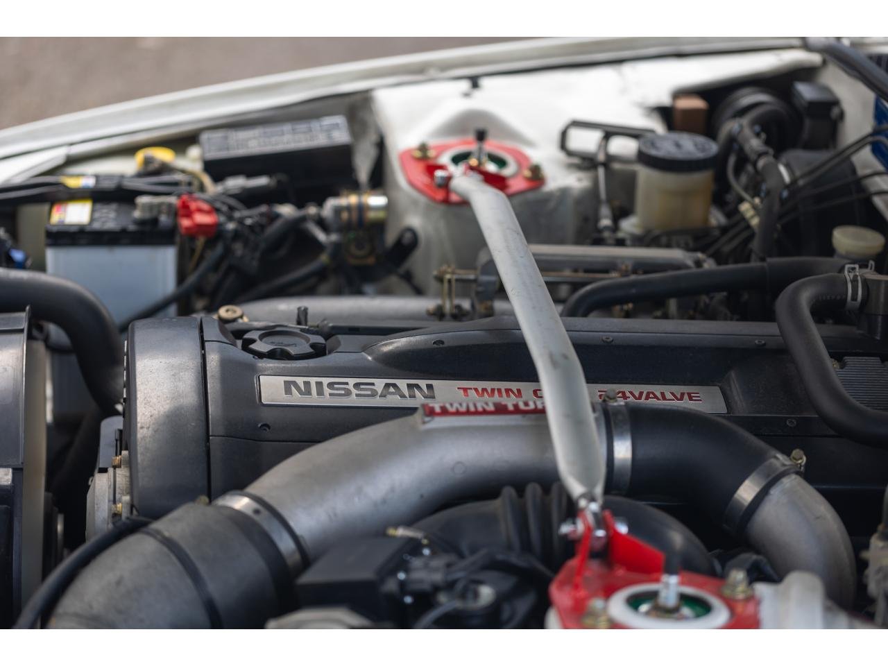 
								1994 NISSAN SKYLINE GT-R full									