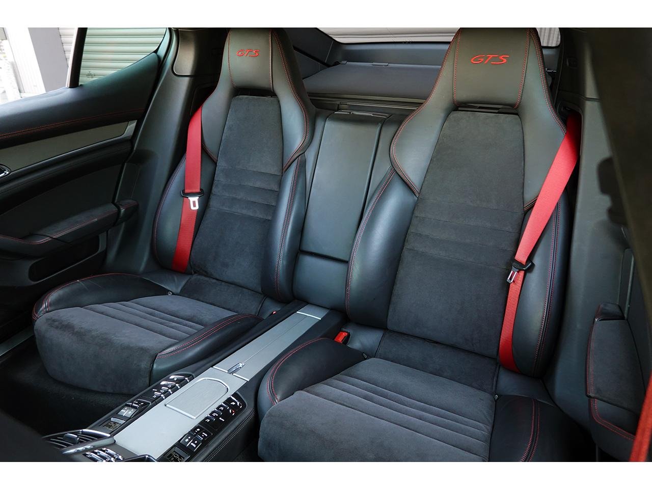 
								2013 PORSCHE PANAMERA GTS full									