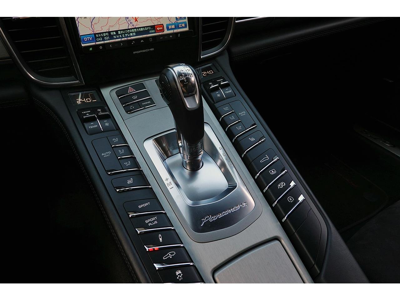 
								2013 PORSCHE PANAMERA GTS full									