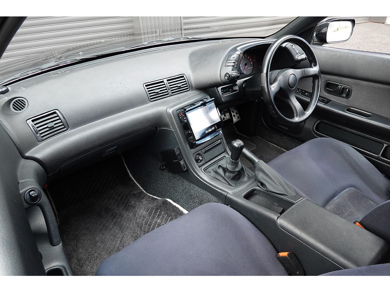 
								1992 NISSAN SKYLINE R32 GTR full									