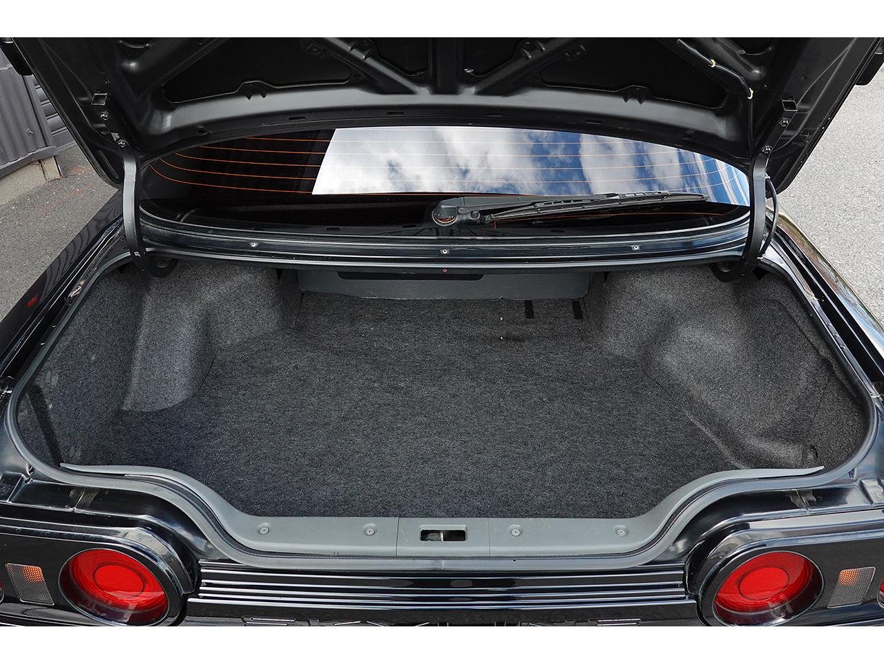 
								1992 NISSAN SKYLINE R32 GTR full									