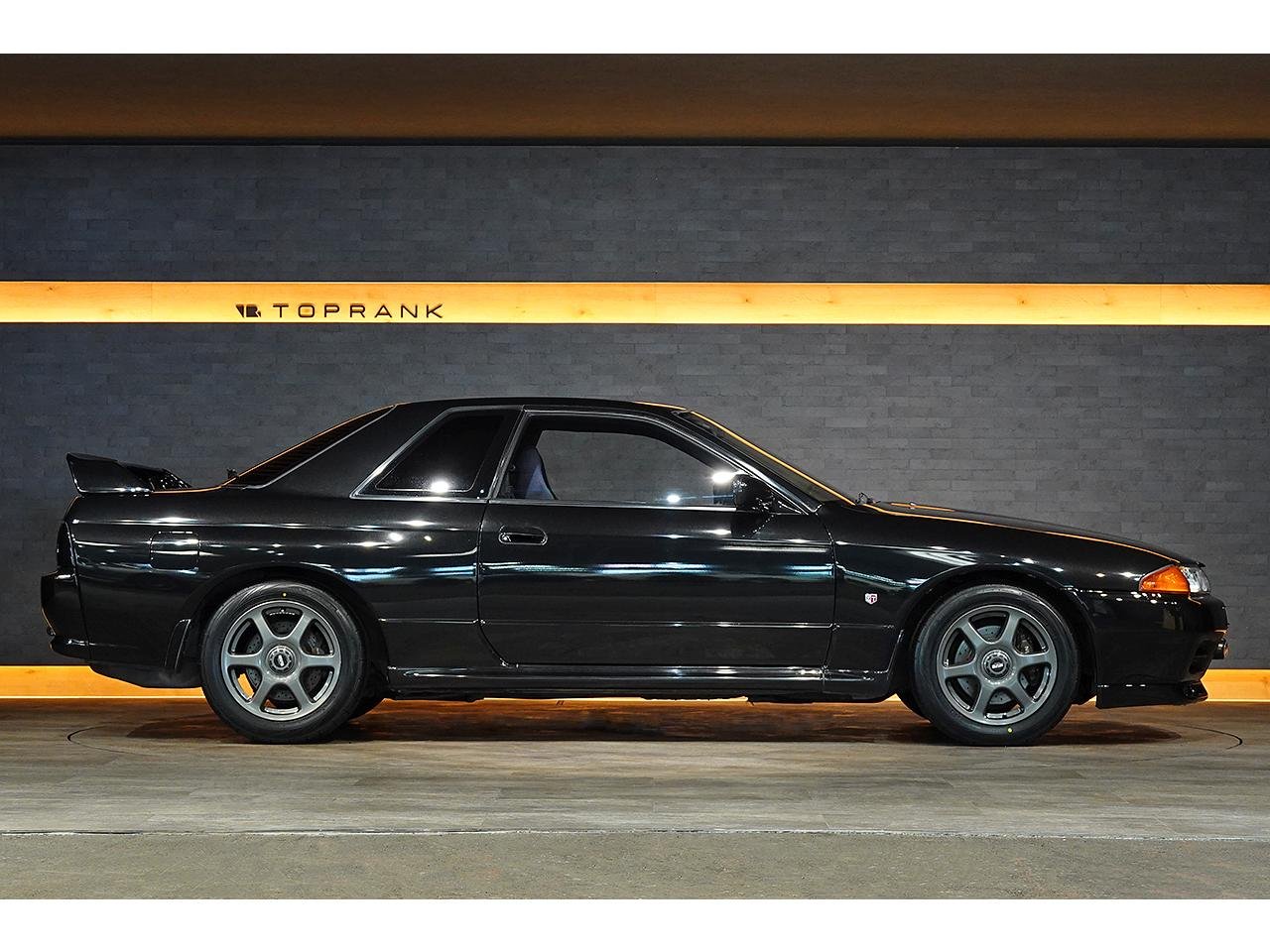 
								1992 NISSAN SKYLINE R32 GTR full									