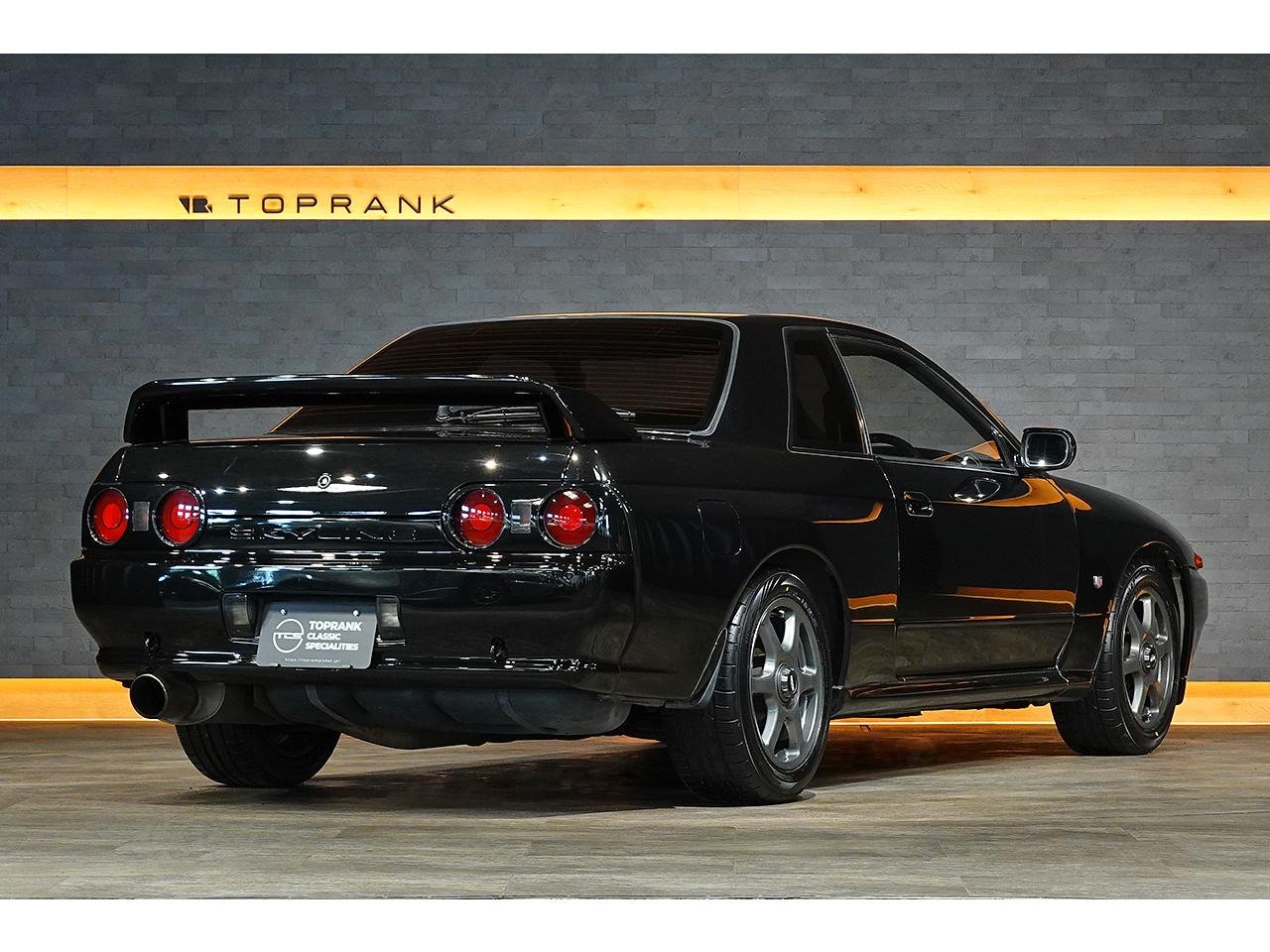 
								1992 NISSAN SKYLINE R32 GTR full									