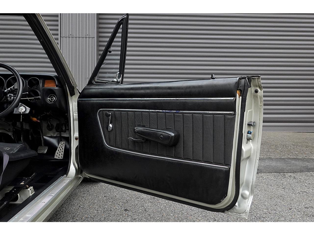 
								1971 NISSAN SKYLINE HAKOSUKA 2000 GTR full									