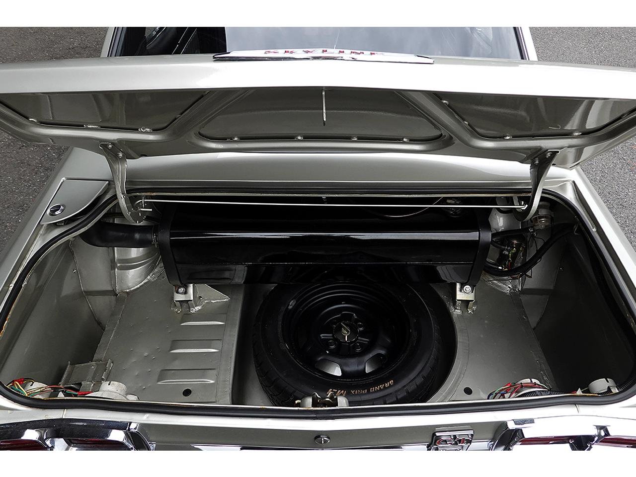 
								1971 NISSAN SKYLINE HAKOSUKA 2000 GTR full									