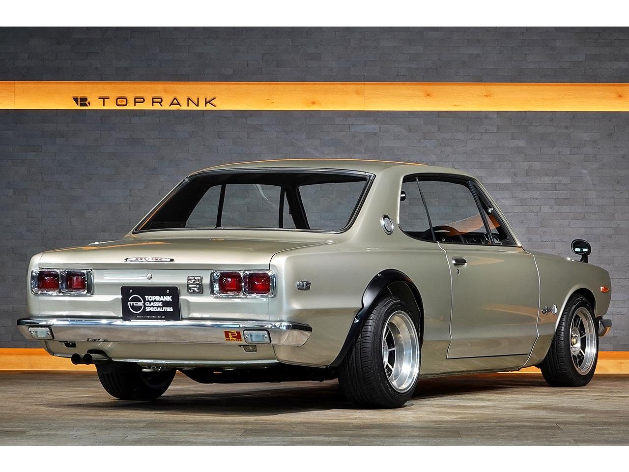 
								1971 NISSAN SKYLINE HAKOSUKA 2000 GTR full									