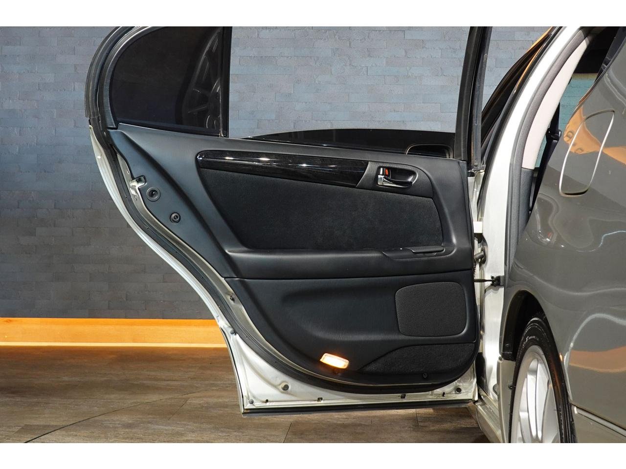 
								2001 TOYOTA ARISTO VA300 TOM’S full									