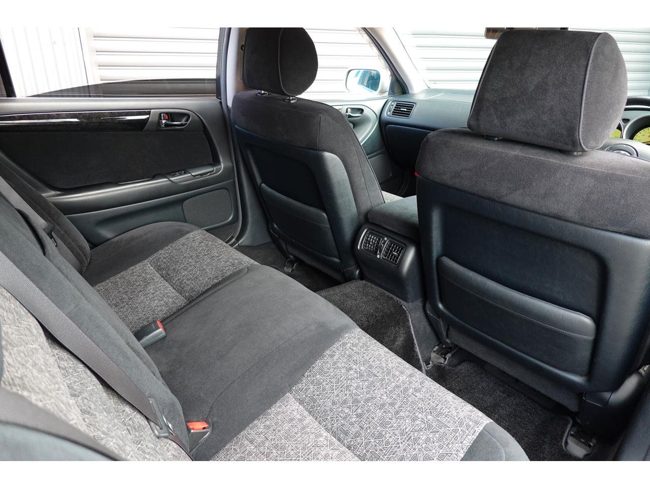 
								2001 TOYOTA ARISTO VA300 TOM’S full									