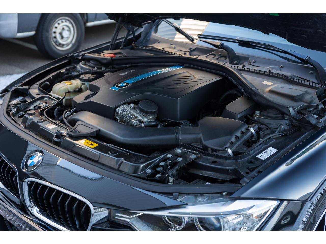 
								2014 BMW SERIE 3 Active hybrid 3 M sport full									