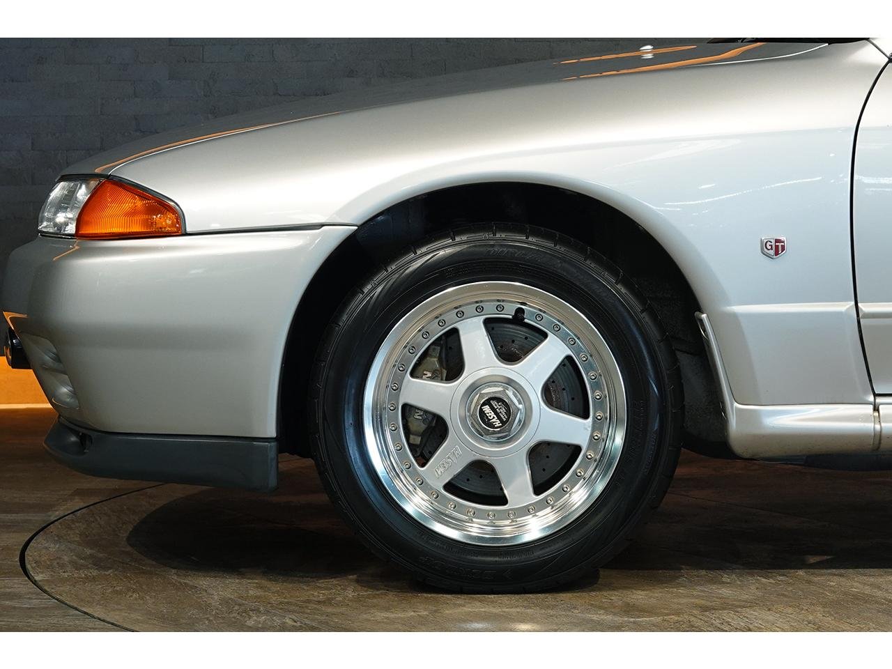 
								1992 NISSAN SKYLINE GTR full									