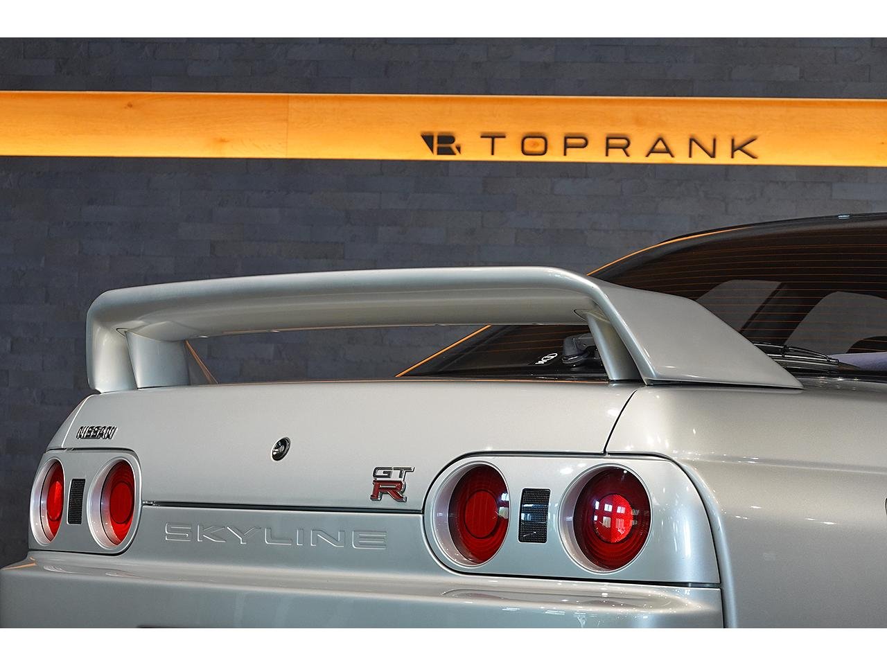 
								1992 NISSAN SKYLINE GTR full									