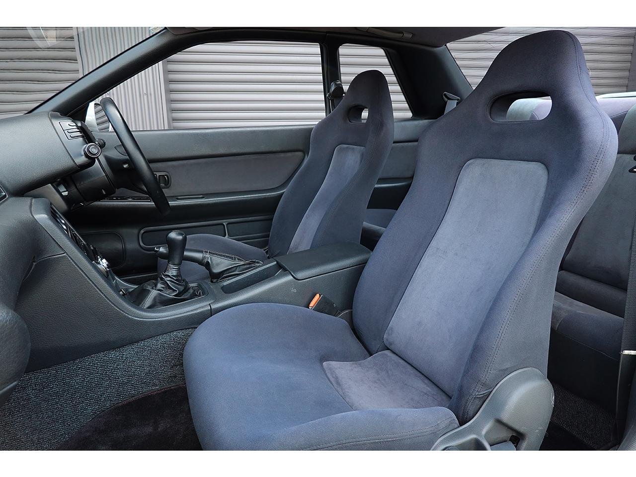 
								1992 NISSAN SKYLINE GTR full									