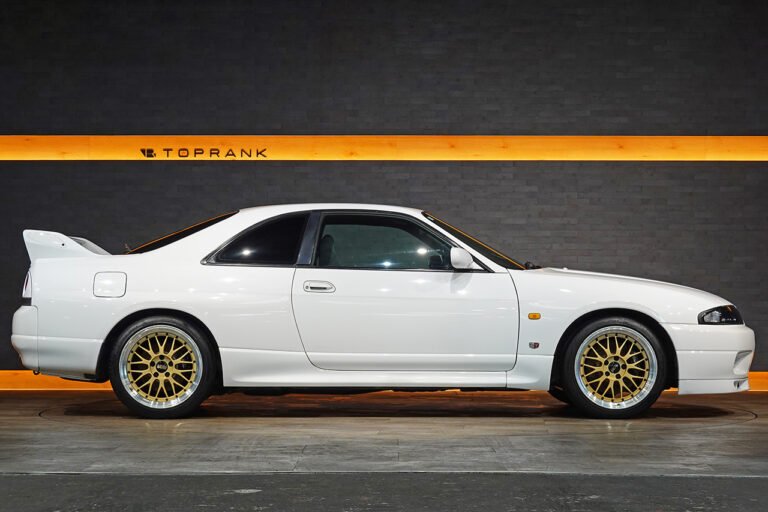 Nissan Skyline GT-R: choosing between R32, R33 and R34