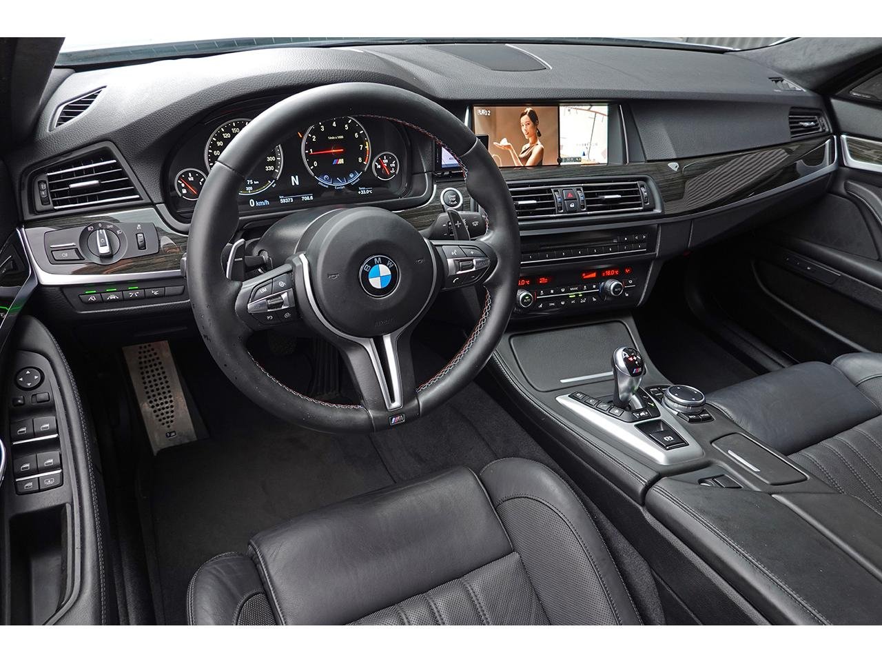 
2015 BMW M5 F10 – 60000 km – France full									