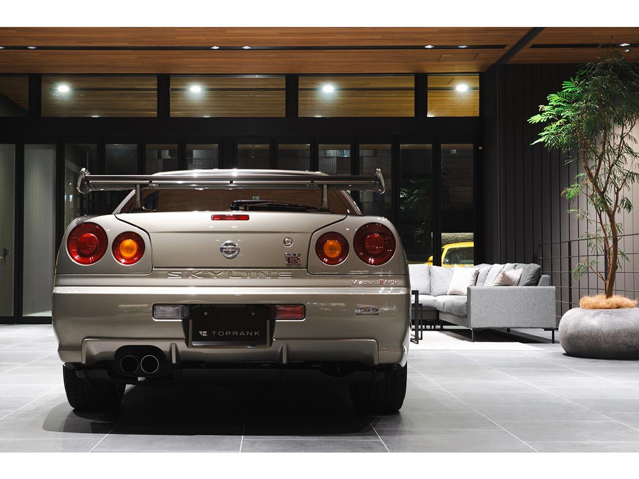 
2002 NISSAN SKYLINE R34 GTR Vspec 2 Nur – 7989 km – Japan full									