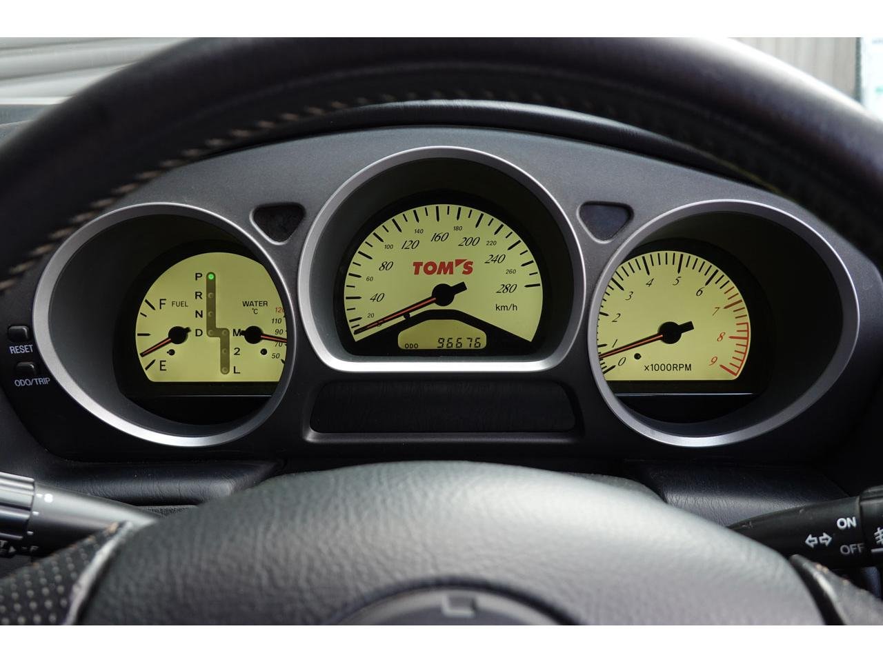 2001 TOYOTA ARISTO VA300 TOM’S – 96668 km – Japan full