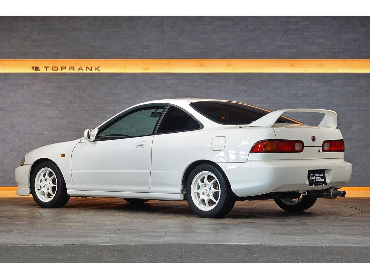
								1996 HONDA INTEGRA Type R full									
