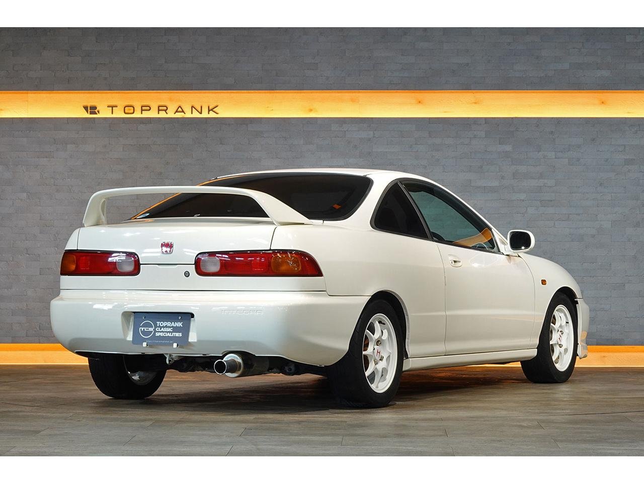 
								1996 HONDA INTEGRA Type R full									