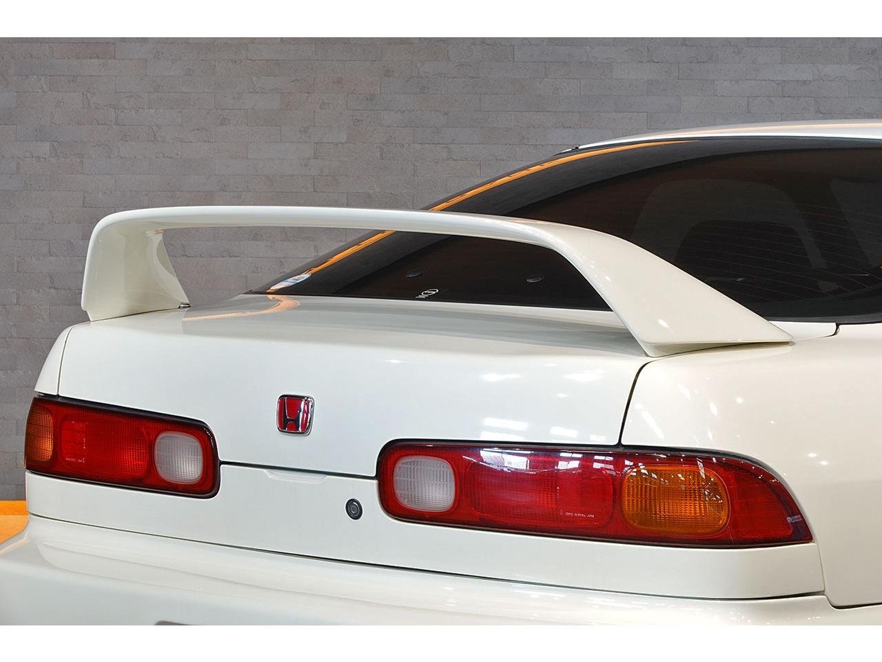 
								1996 HONDA INTEGRA Type R full									