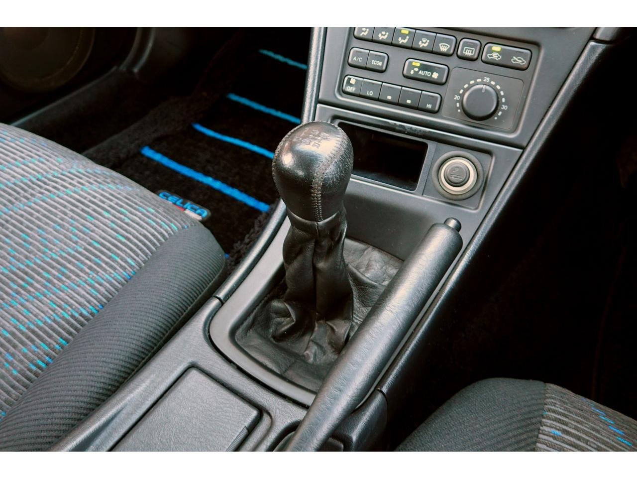 
								1994 TOYOTA CELICA GT-FOUR full									