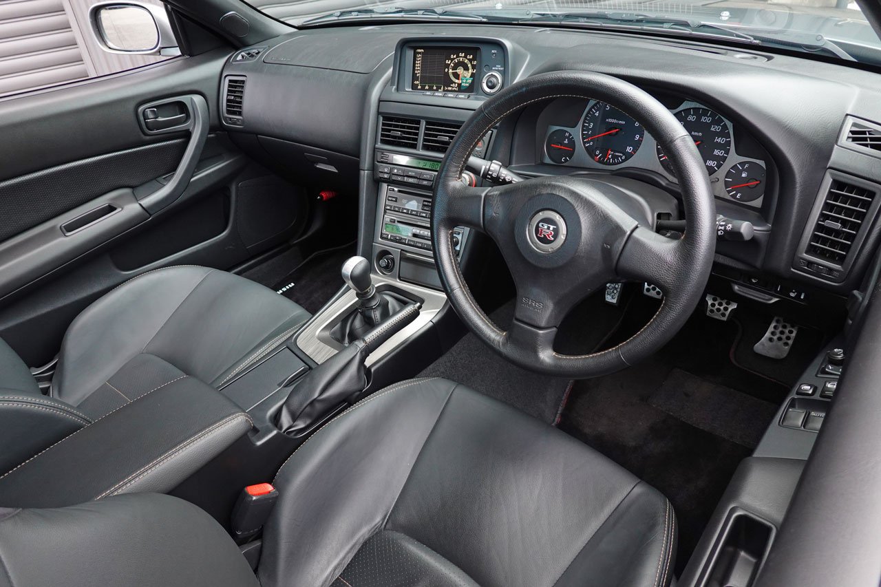 
2002 Nissan Skyline R34 GT-R M-SPEC full									