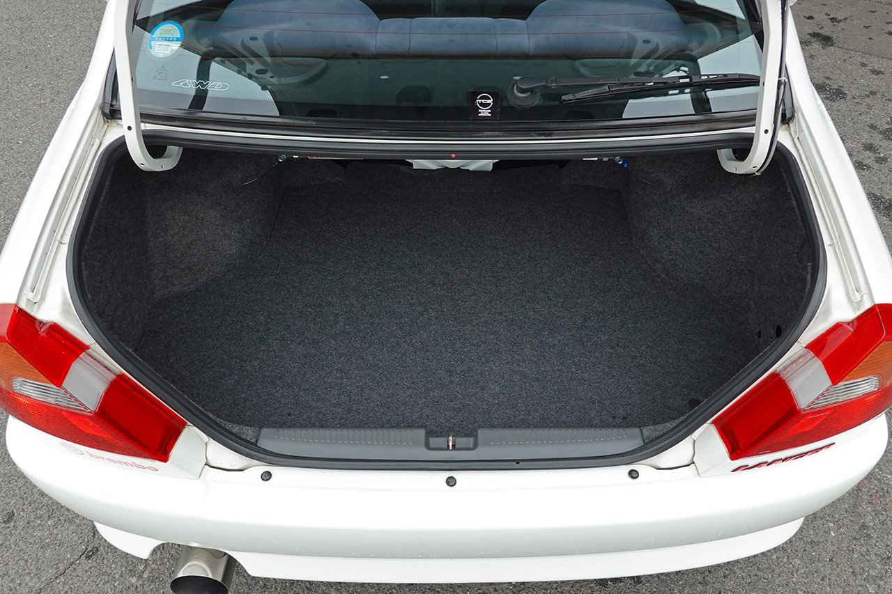 
1999 Mitsubishi Lancer EVO VI full									