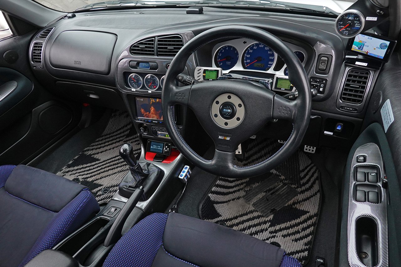 
1999 Mitsubishi Lancer EVO VI full									