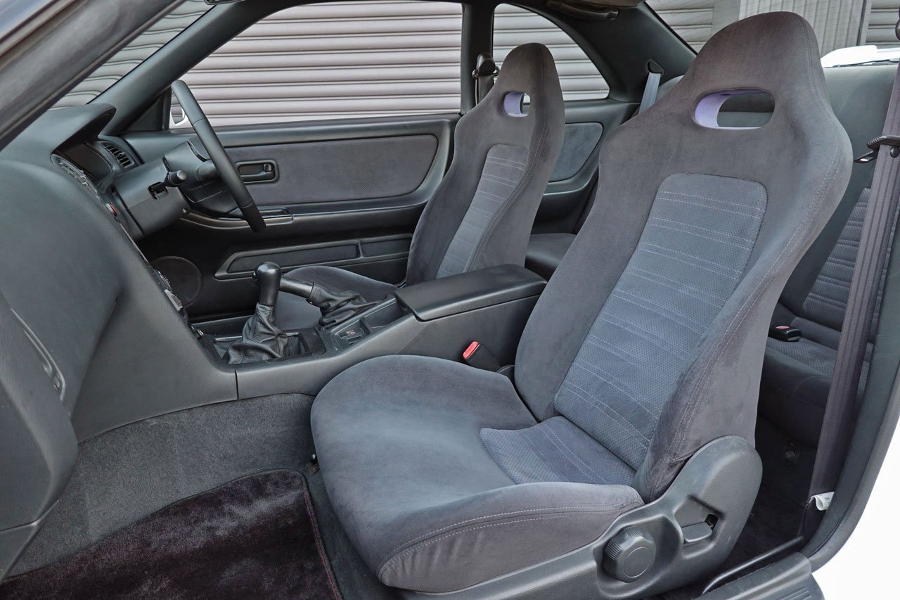 
1995 Nissan Skyline R33 GT-R Vspec full									