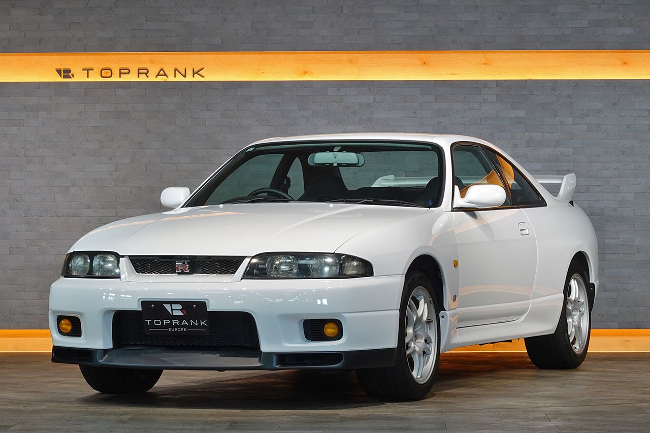 
1995 Nissan Skyline R33 GT-R Vspec full									