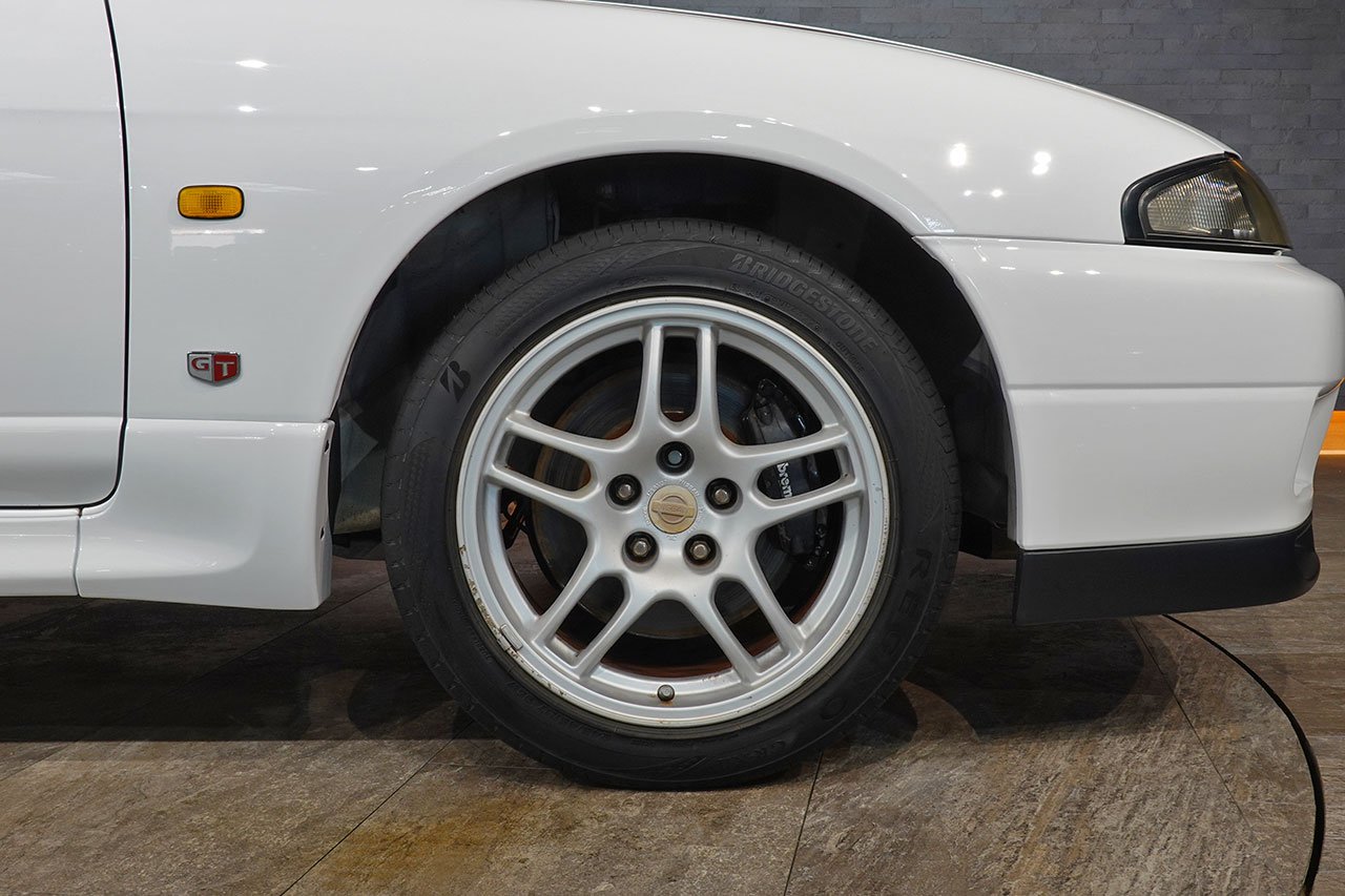 
1995 Nissan Skyline R33 GT-R Vspec full									