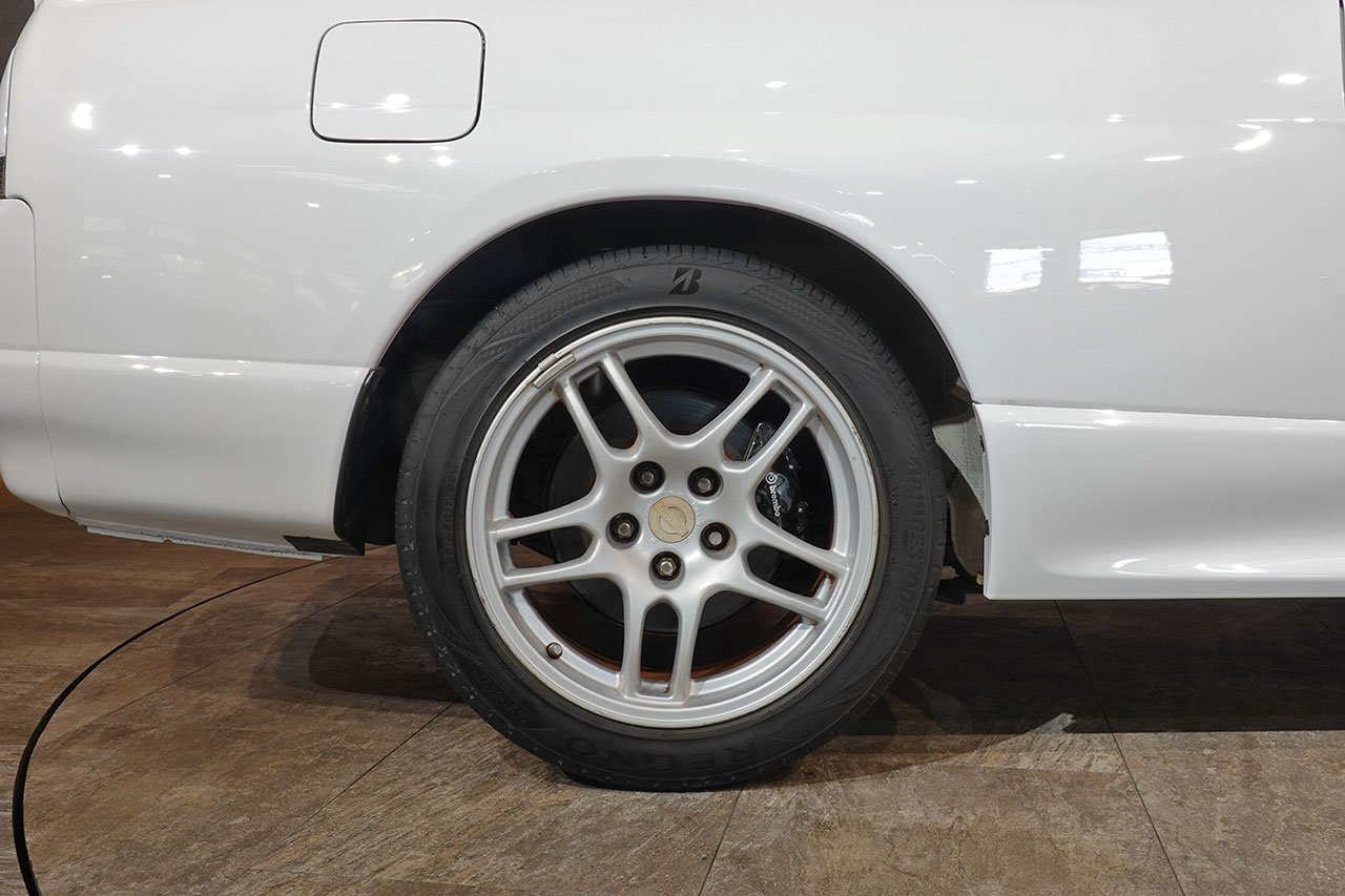 
1995 Nissan Skyline R33 GT-R Vspec full									