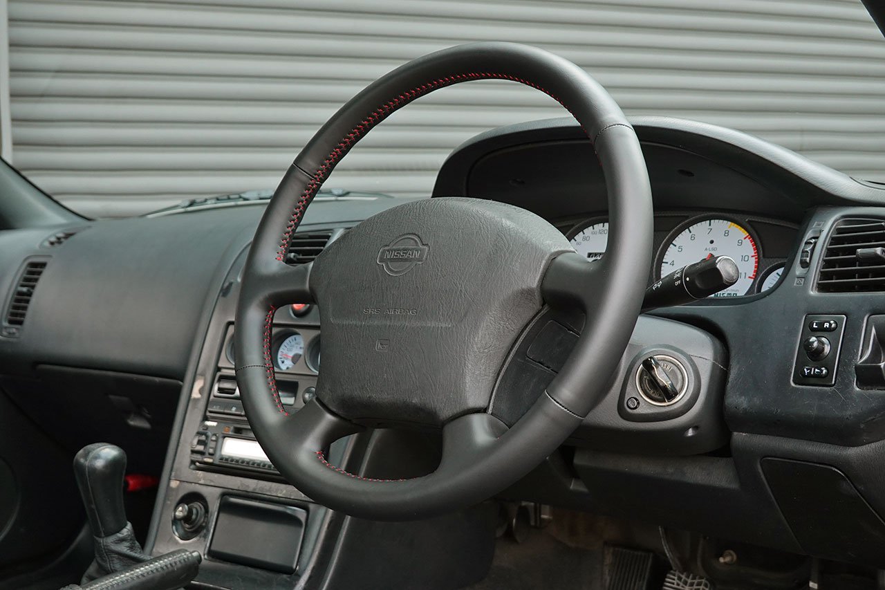 
1995 Nissan Skyline R33 GT-R Vspec full									