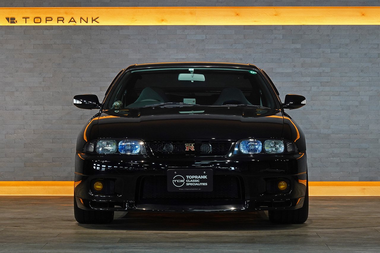 
1995 Nissan Skyline R33 GT-R full									