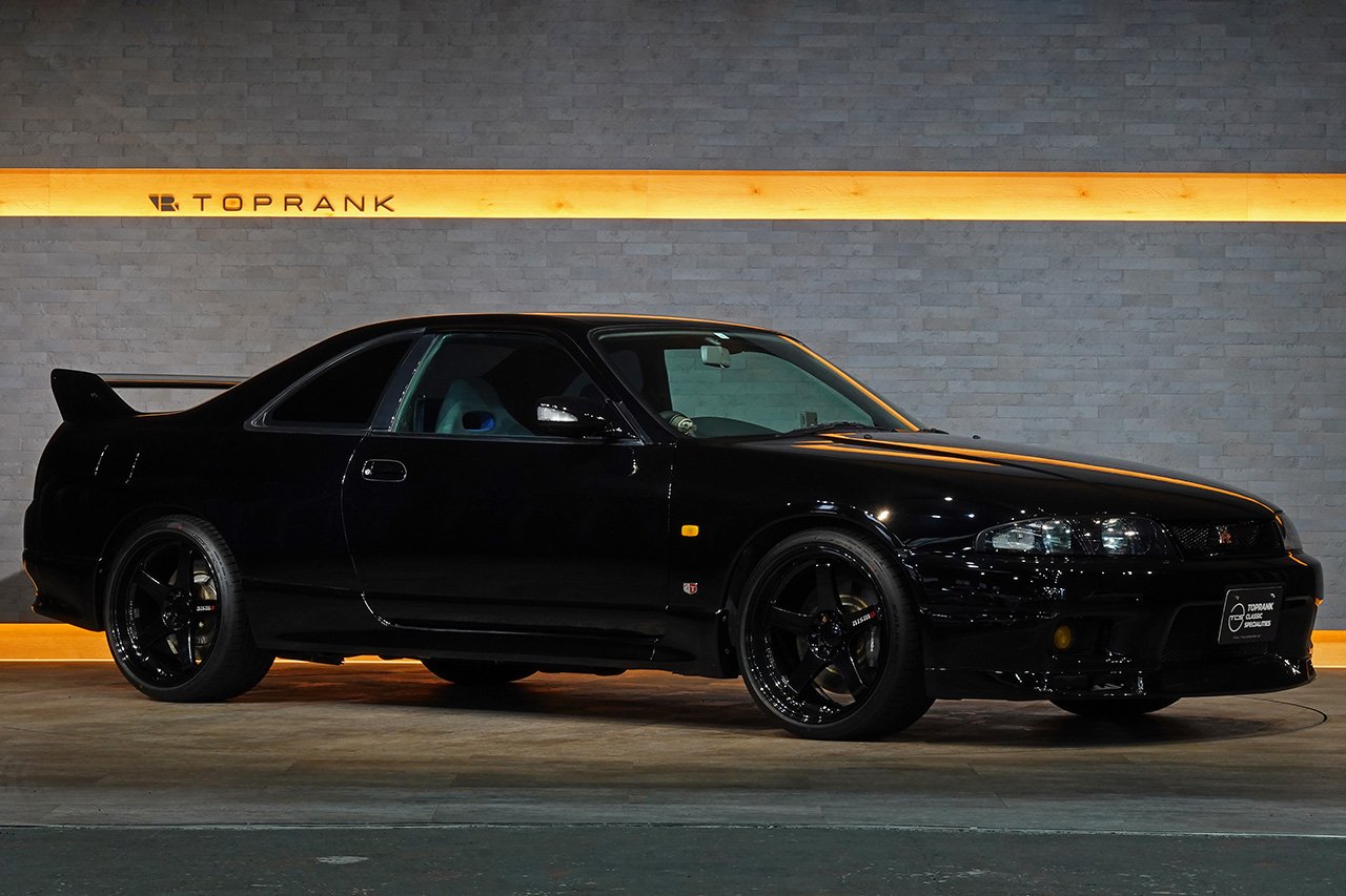 
1995 Nissan Skyline R33 GT-R full									