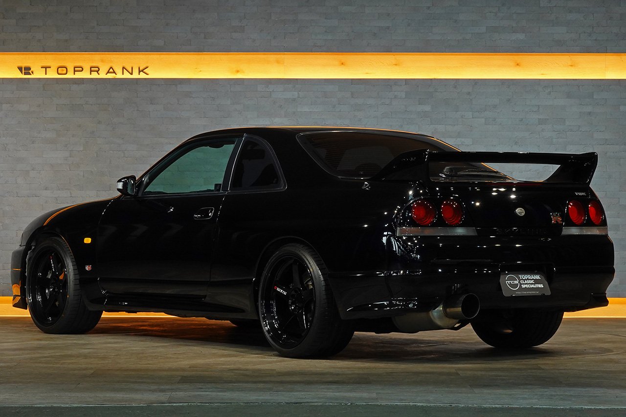 
1995 Nissan Skyline R33 GT-R full									