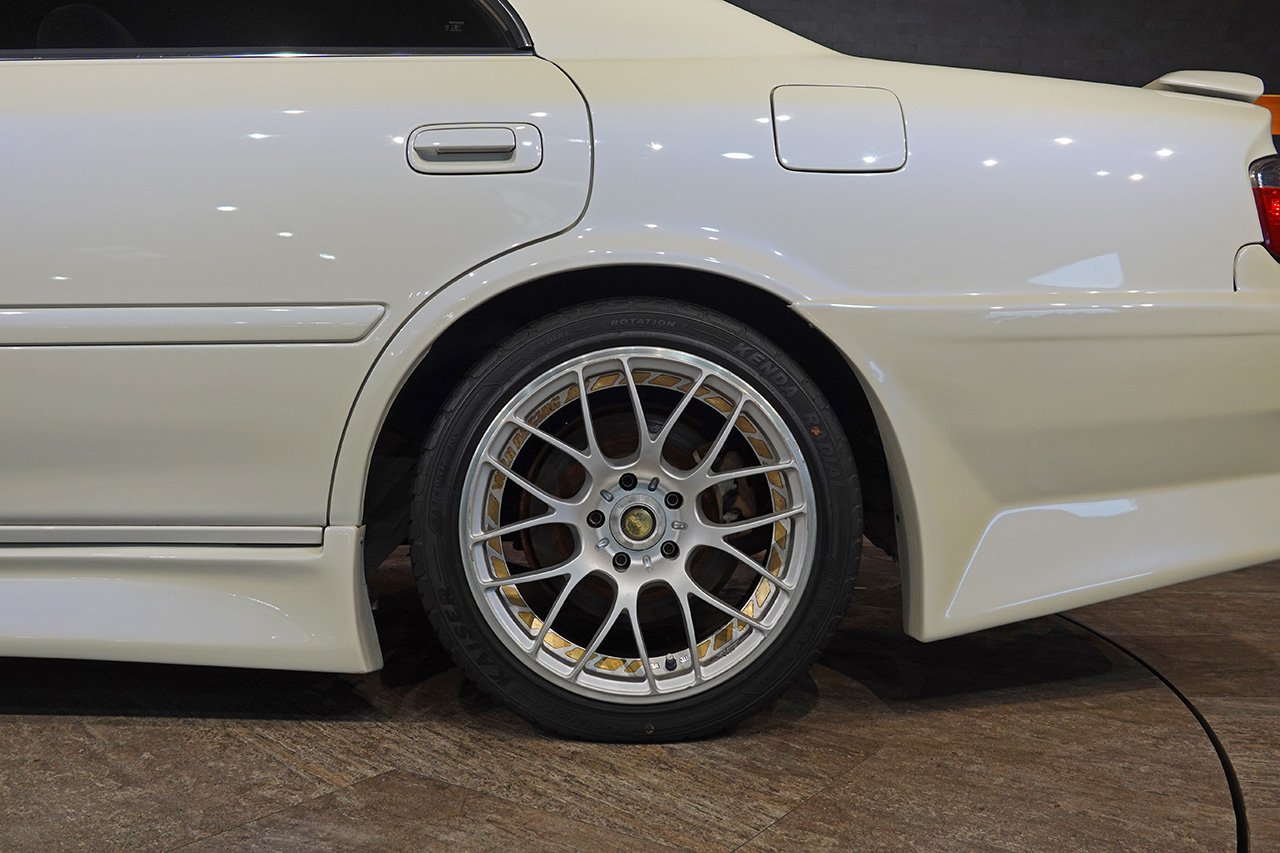 
1998 Toyota Chaser Tourer V JZX100 full									
