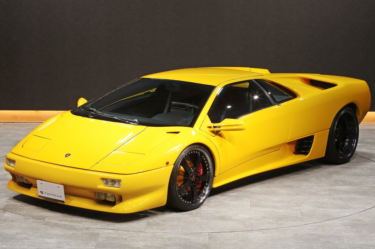
1995 Lamborghini Diablo VT – 5.7L V12 – 5-Speed Gated Manual – AWD – Superfly Yellow – 50,000 km – Japan full									