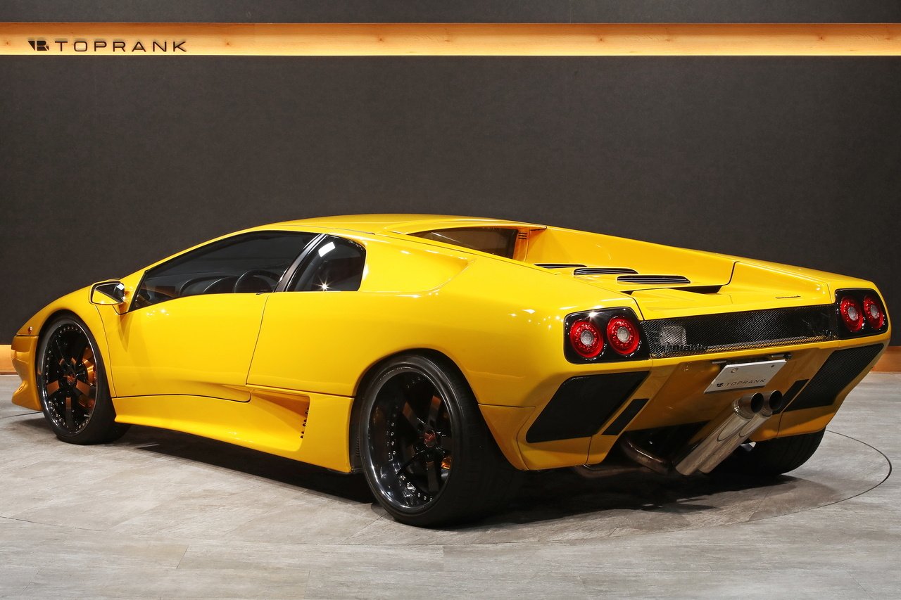 
1995 Lamborghini Diablo VT – 5.7L V12 – 5-Speed Gated Manual – AWD – Superfly Yellow – 50,000 km – Japan full									