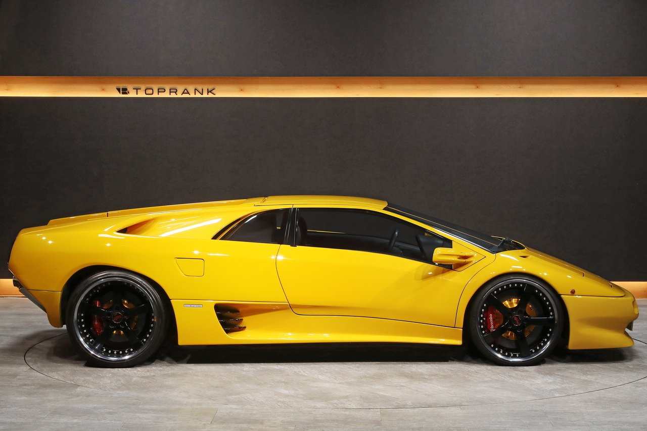 
1995 Lamborghini Diablo VT – 5.7L V12 – 5-Speed Gated Manual – AWD – Superfly Yellow – 50,000 km – Japan full									