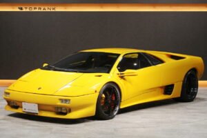 1995 Lamborghini Diablo VT – 5.7L V12 – 5-Speed Gated Manual – AWD – Superfly Yellow – 50,000 km – Japan