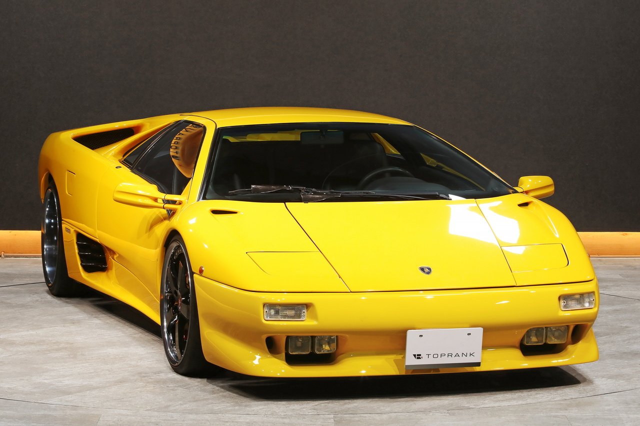 
1995 Lamborghini Diablo VT – 5.7L V12 – 5-Speed Gated Manual – AWD – Superfly Yellow – 50,000 km – Japan full									