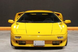 1995 Lamborghini Diablo VT – 5.7L V12 – 5-Speed Gated Manual – AWD – Superfly Yellow – 50,000 km – Japan