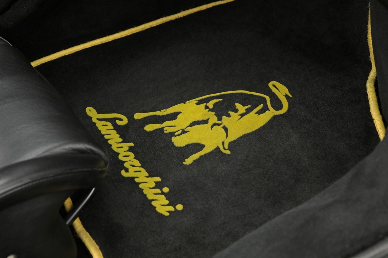 
1995 Lamborghini Diablo VT – 5.7L V12 – 5-Speed Gated Manual – AWD – Superfly Yellow – 50,000 km – Japan full									