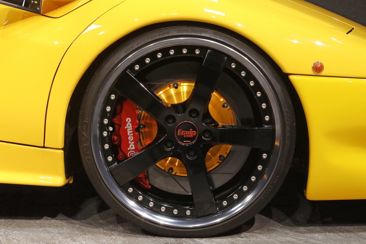 
1995 Lamborghini Diablo VT – 5.7L V12 – 5-Speed Gated Manual – AWD – Superfly Yellow – 50,000 km – Japan full									