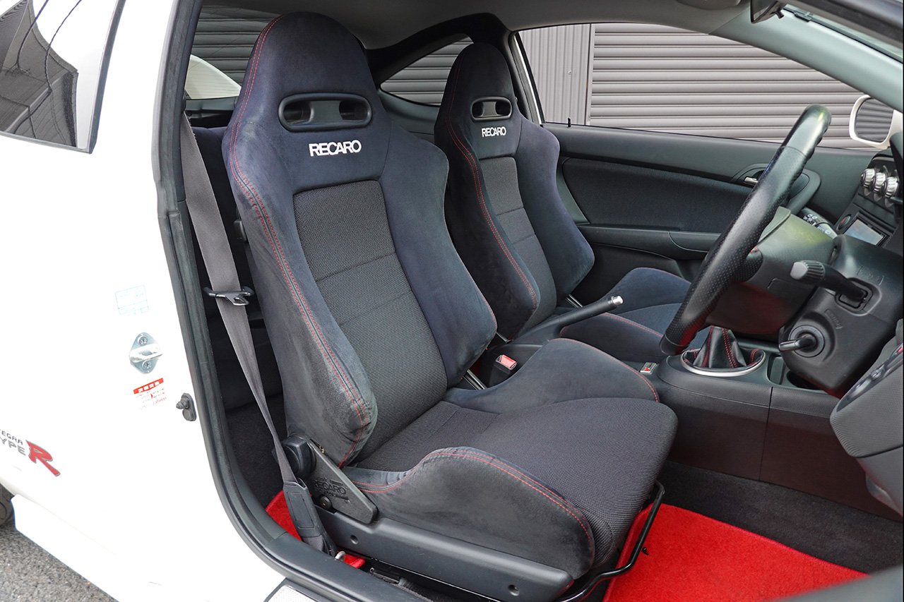 
2005 Honda Integra Type-R DC5 full									